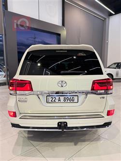 تويوتا لاندكروزر